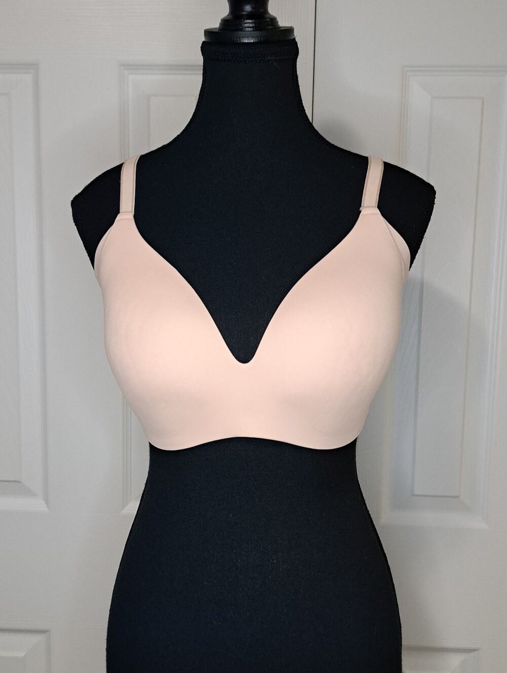 Knix Wing Woman Women's Knix Size 7  Bra 36DD 36DDD 38DD Neutral Peachy Pink